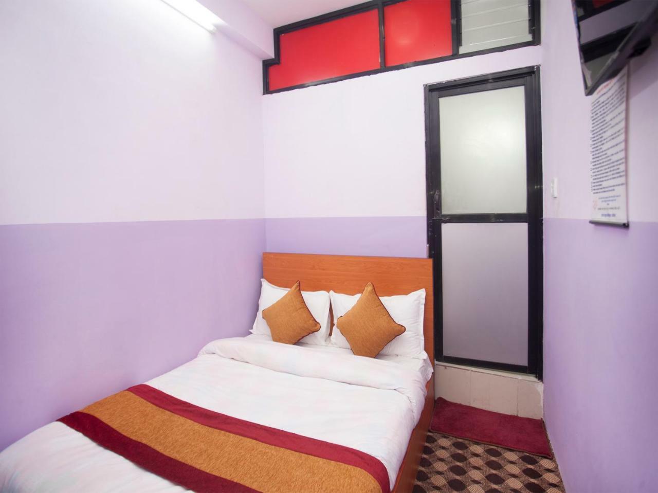 Oyo 341 Hotel Kusum Kohinoore Tokha Exterior foto